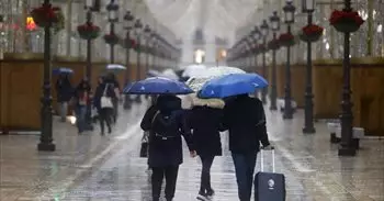 Las temperaturas aumentan este domingo en la Península y Baleares, con 10 CCAA en aviso por olas, viento, nieve y lluvia