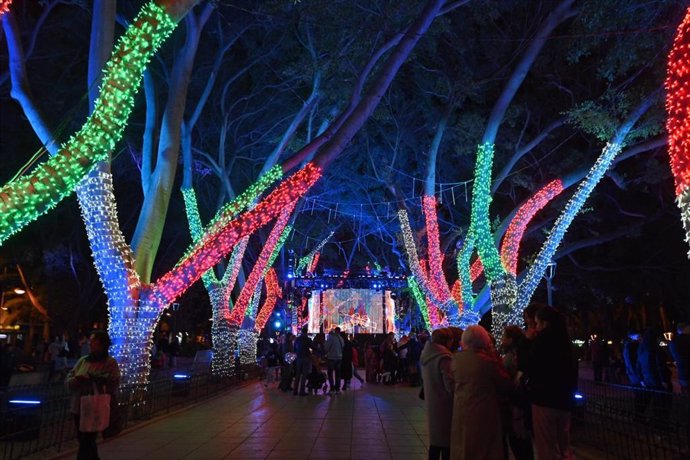 Espectáculo navideño en el Parque Nicolás Salmerón de Almería.