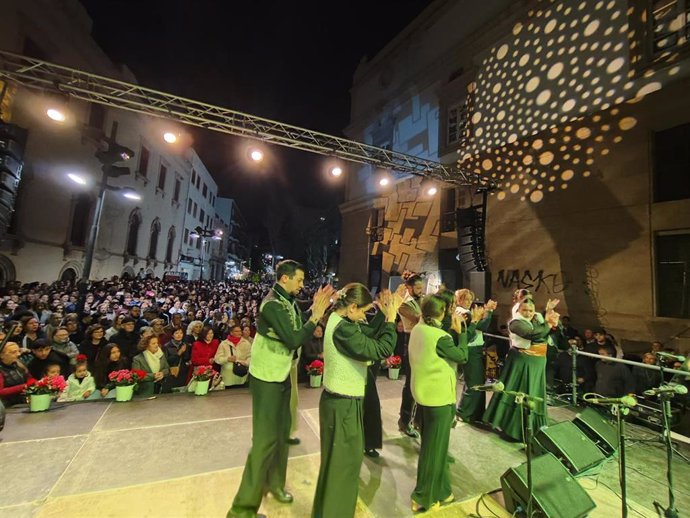 Zambomba en la Plaza Pablo Cazard.