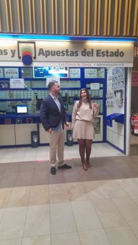 Pletóricos en la administración de Úbeda (Jaén) que dio el Gordo en 2023 al repartir dos millones del Tercer Premio