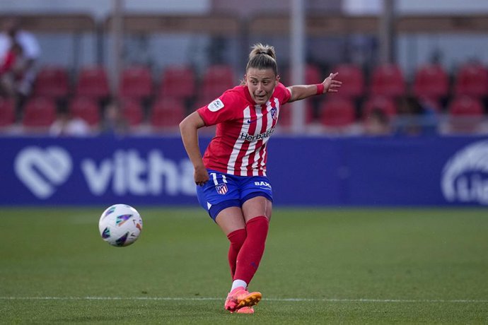 Archivo - Carmen Menayo of Atletico de Madrid in action during the Spanish Women League, Liga F, football match played between Atletico de Madrid Femenino and FC Levante Las Planas at Centro Deportivo Wanda Alcala de Henares on May 24, 2024, in Alcala de 