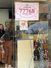 El Sorteo de Navidad reparte "un rayo de esperanza" en Paiporta tras la dana: "Después de lo malo, viene lo bueno"