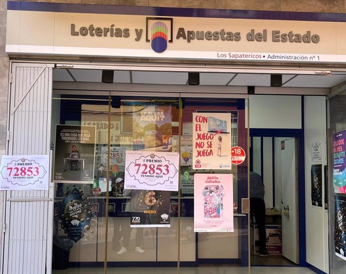 El 72.853, agraciado con el segundo de los ocho quintos premios del Sorteo Extraordinario de Lotería de Navidad, se queda en la administración de Hermanos García Candau nº21 de Chella (Valencia), donde se han repartido unos 7 millones de euros