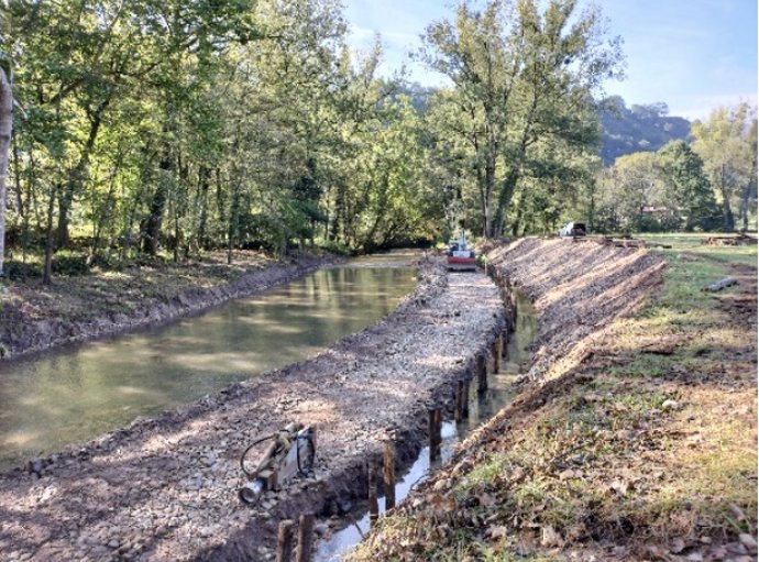 Intervención de la Confederación Hidrográfica del Cantábrico en el cauce de un río