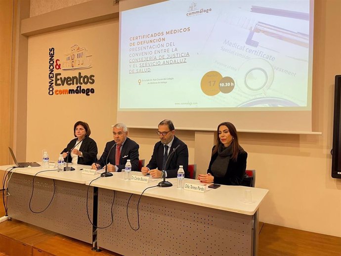 Junta presenta a profesionales médicos en Málaga el convenio Justicia-SAS para agilizar certificados por muerte natural.