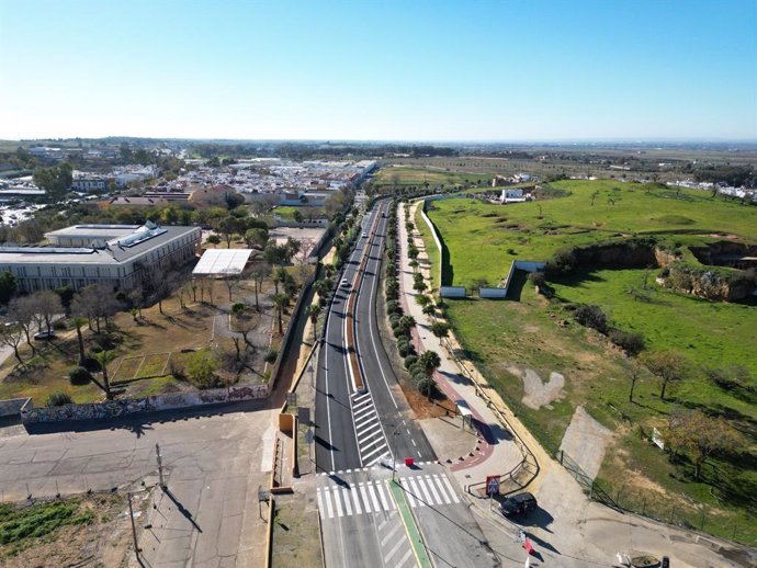 Así ha quedado la carretera N-4A de acceso oeste a Carmona