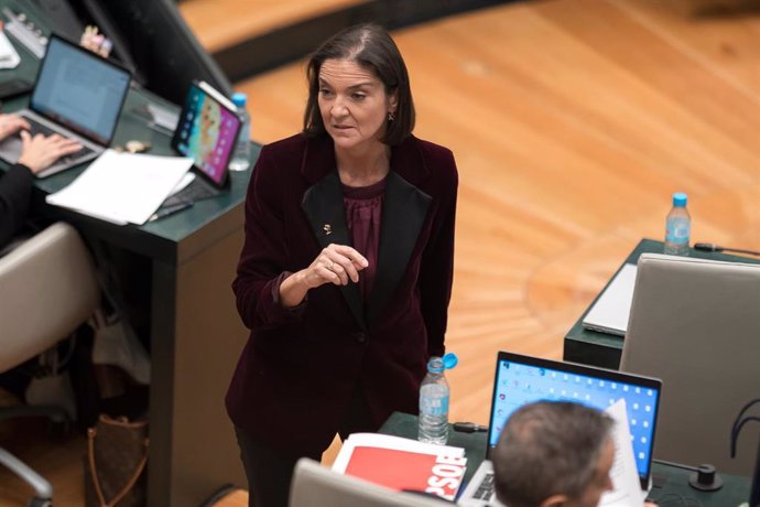 La portavoz del PSOE en el Ayuntamiento de Madrid, Reyes Maroto, durante una sesión extraordinaria del Pleno municipal, en el Palacio de Cibeles, a 23 de diciembre de 2024 en Madrid (España)