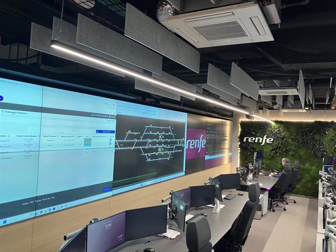 Centro de Gestión de Operaciones de alta velocidad y larga distancia de Renfe en la estación de Sants de Barcelona