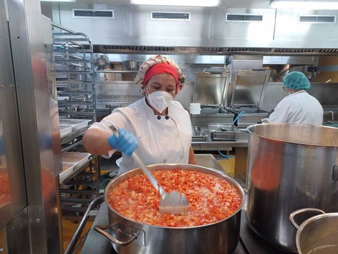 Preparación del menú navideño en un hospital público del SCS