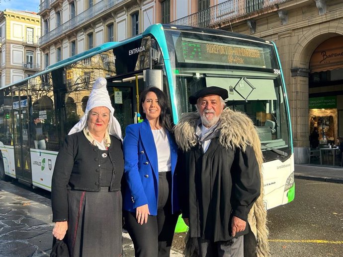 Presentación de la campaña de Navidad de Lurraldebus