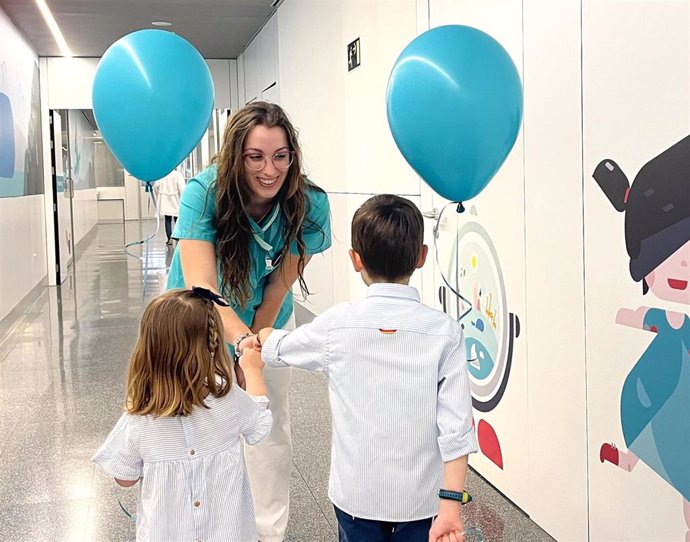 Archivo - Niños en un centro hospitalario de Quirónsalud en Andalucía.