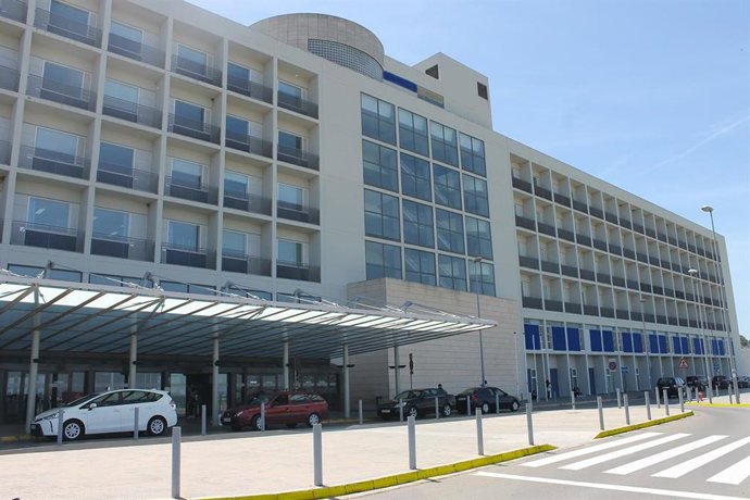 Archivo - Sanidad inicia el proyecto del nuevo Hospital Oncohematológico de La Ribera