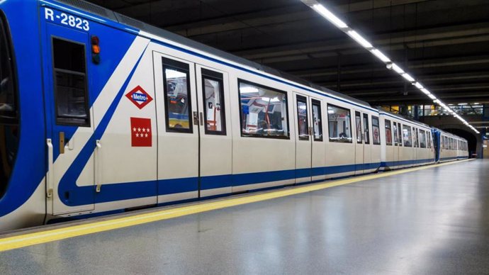 Archivo - Tren de Metro de Madrid.