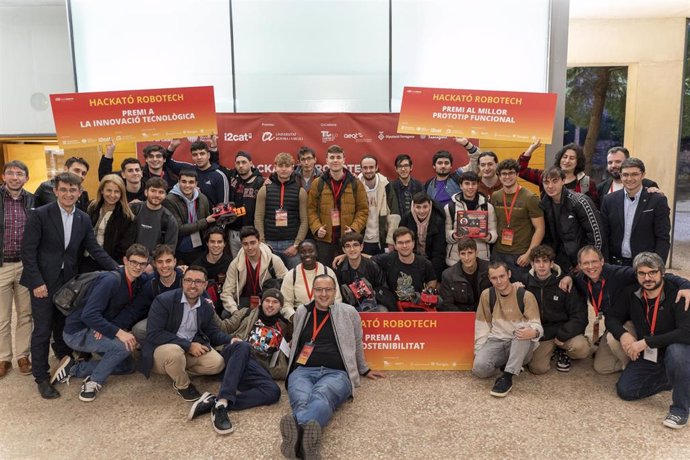 Ganadores en el hackatón Robotech celebrado en la URV