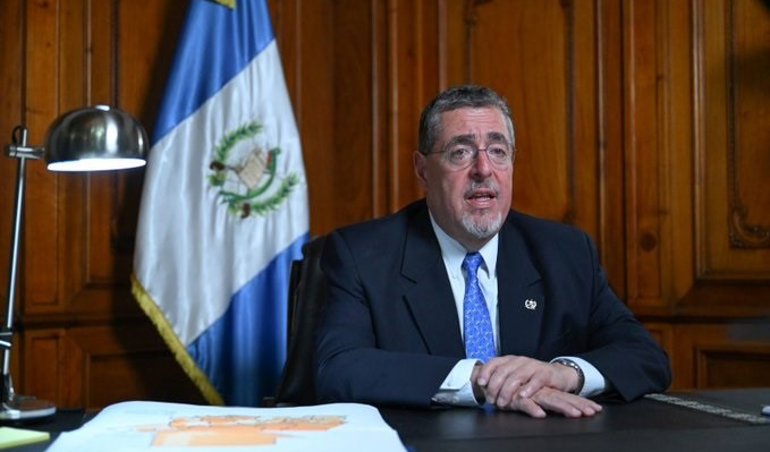 Política