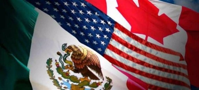 Archivo - Banderas México, EEUU y Canadá