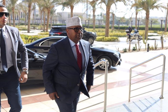 El ministro de Exteriores de Somalia, Ahmed Moalim Fiqi, en El Cairo