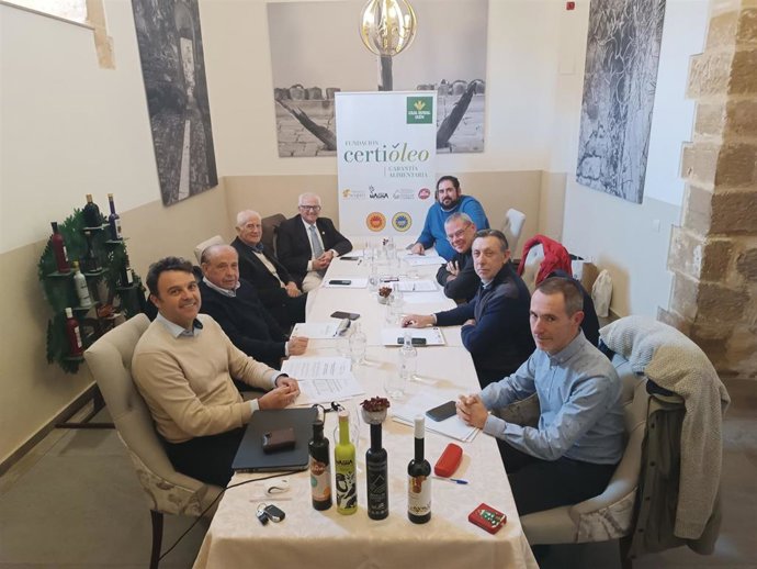 Reunión del patronato de la Fundación Certióleo.