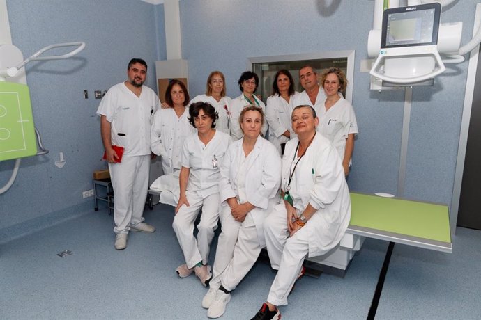 Miembros del servicio de radiología de Son Espases, en una de las salas.