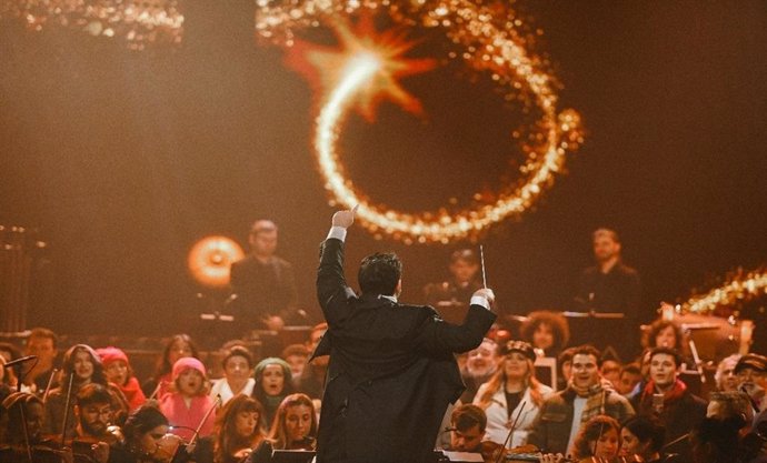 El musical 'Mis Navidades' que Antonio Banderas dirige y conduce acompañado de la Orquesta Sinfónica del Teatro del Soho CaixaBank, la Larios Pop del Soho,  se emitirá en exclusiva en Canal Sur el 25 de diciembre a las 22.45 horas.