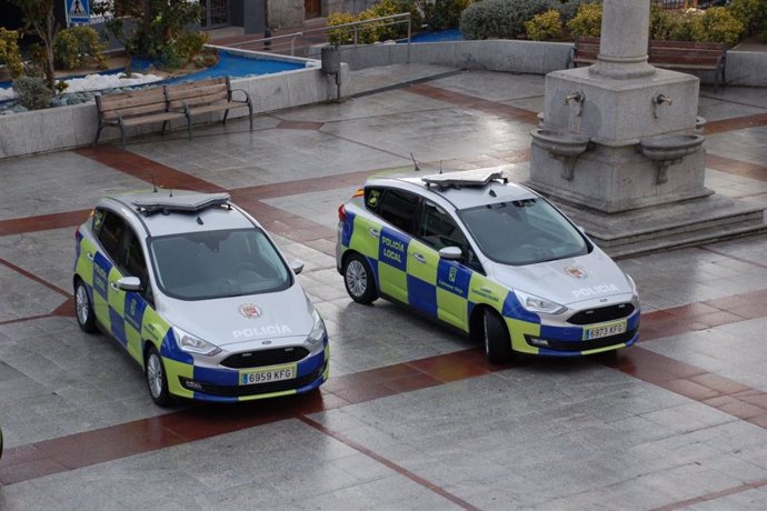 Coches de la Policía local.- Archivo