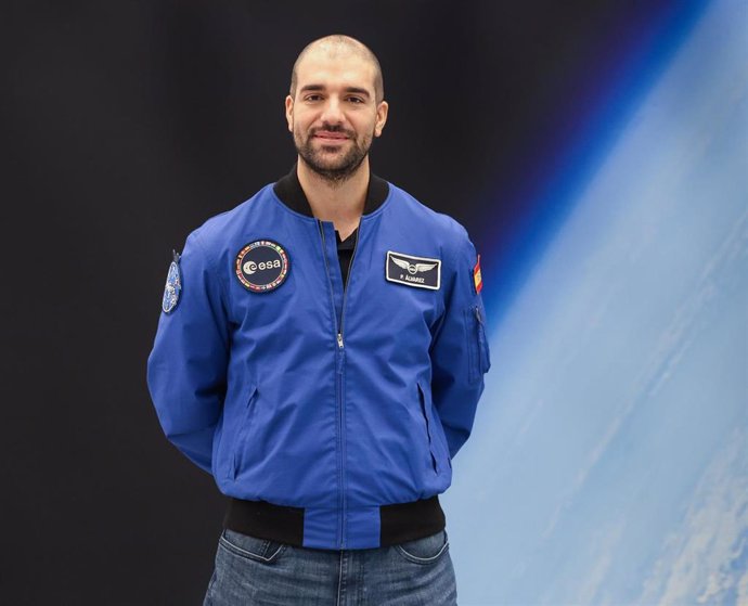 El astronauta de carrera de la ESA, Pablo Álvarez, visita el Centro Europeo de Astronomía Espacial (ESAC)