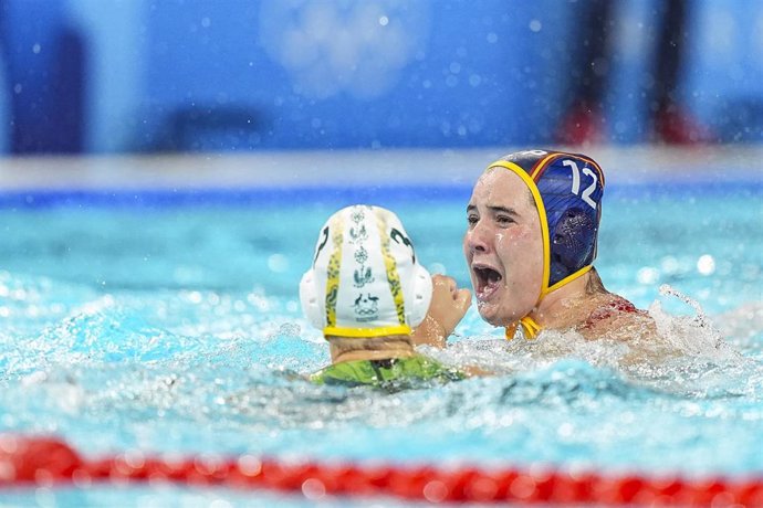 Archivo - Paula Leiton celebra un gol durante la final del waterpolo los Juegos Olímpicos de París entre España y Australia