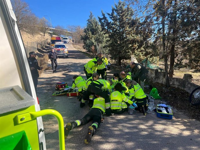 En coma un hombre de 54 años al caerse de la bici en Montecarmelo