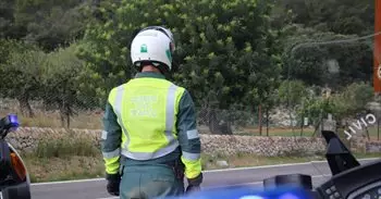 Muere un hombre que quedó atrapado en su furgoneta al salirse de la carretera EX-119