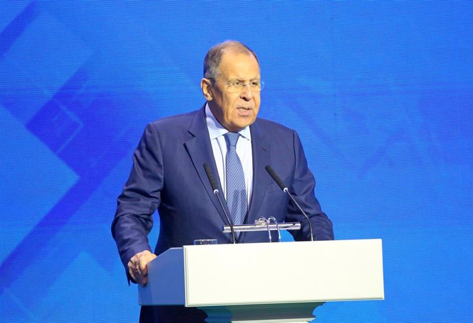 Archivo - El ministro de Exteriores de Rusia, Sergei Lavrov, durante la Segunda Conferencia Intenracional de Seguridad Euroasiática en Minsk, Bielorrusia (archivo)