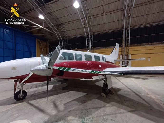 La Guardia Civil precinta e investiga al titular de una aeronave por falsificación documental