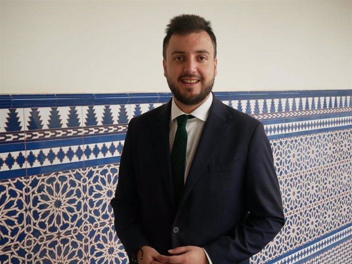 El presidente de Nuevas Generaciones Región de Murcia y diputado del PP en el parlamento autonómico, Antonio Landáburu