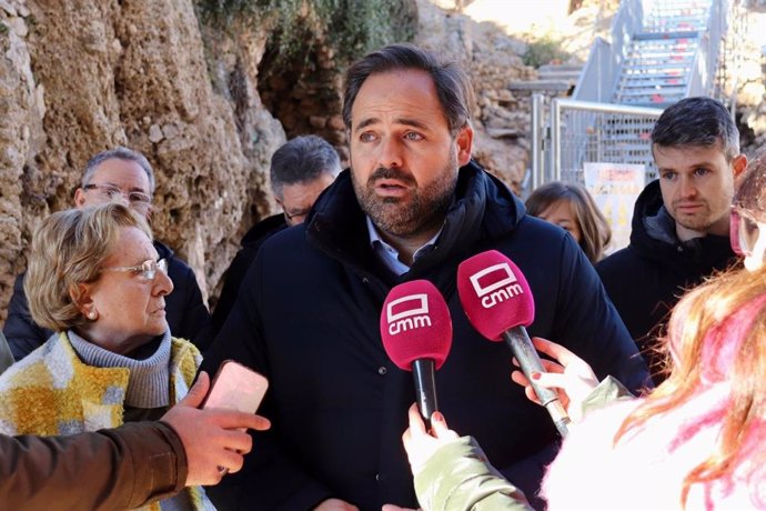 El presidente regional del PP, Paco Núñez, en Letur.