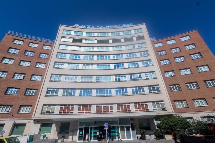 Archivo - Fachada del Hospital Universitario Fundación Jiménez Díaz, a 8 de agosto de 2024, en Madrid (España).