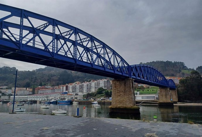 Ría de Puentedeume (Línea 804)