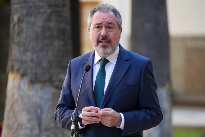 El secretario general del PSOE-A, Juan Espadas