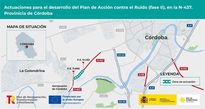 Archivo - Tramo de la instalación de paneles acústicos para reducir el ruido de la N-437 en Córdoba.