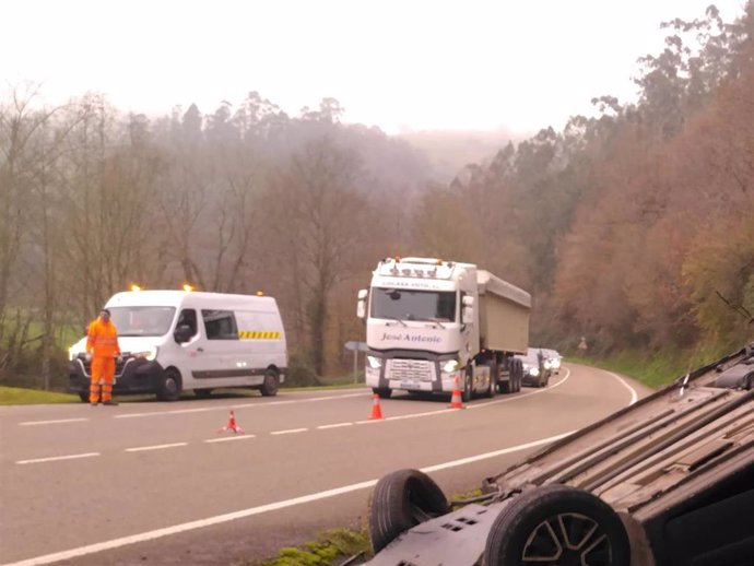 Accidente de tráfico en Santa María de Cayón