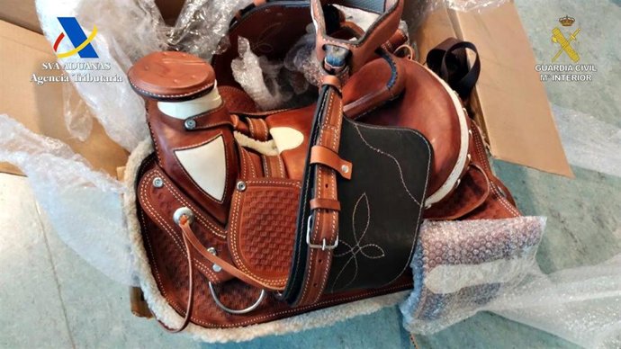 Intervienen 10 kilos de cocaína en Barcelona escondidos en sillas de montar
