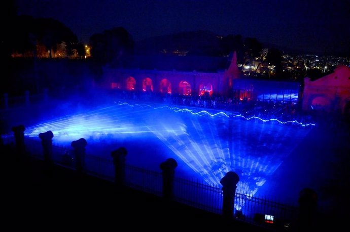 Espectacle de llums en el districte de Nou Barris