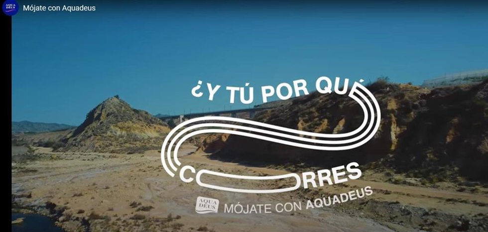 Imagen del documental 'Mójate con Aquadeus'