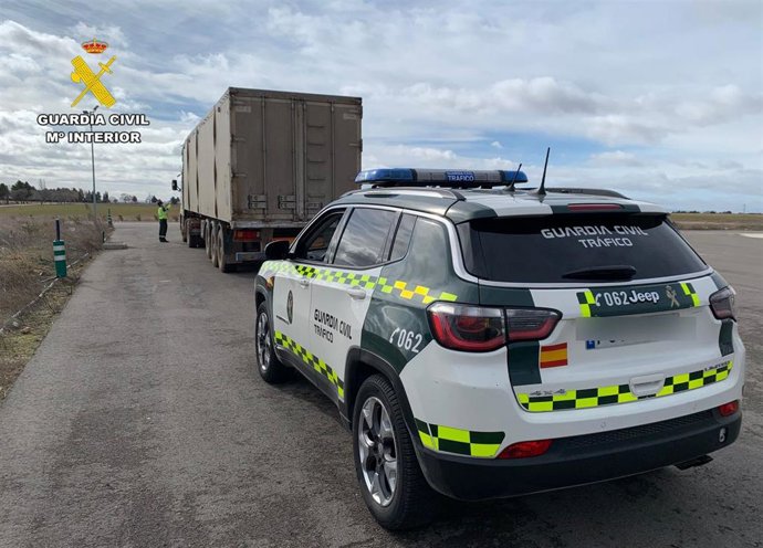 Archivo - Vehículo de la Guardia Civil.