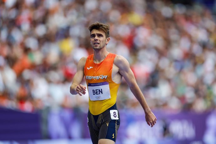 Archivo - Adrian Ben of Spain competes during Men's 800m Repechage of the Athletics on Stade de France during the Paris 2024 Olympics Games on August 8, 2024 in Paris, France.