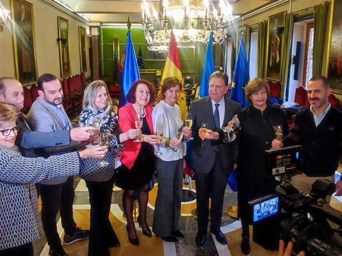 Brindis de Navidad de las alcaldías asturianas en Oviedo