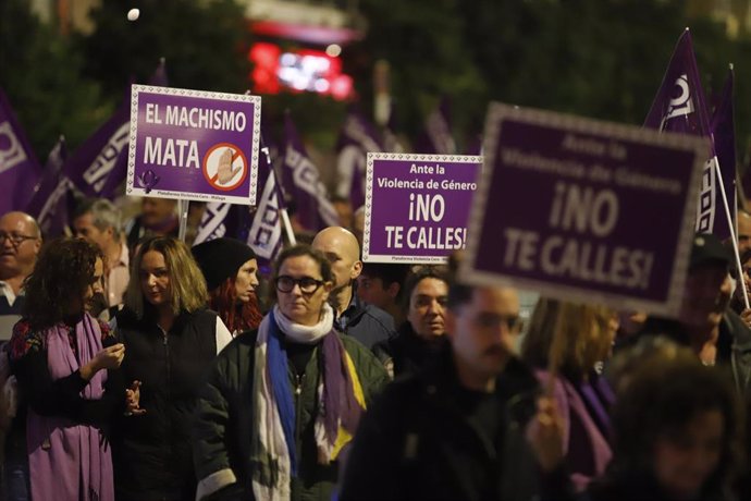 Archivo - Imágenes de la manifestación con motivo del 25N.