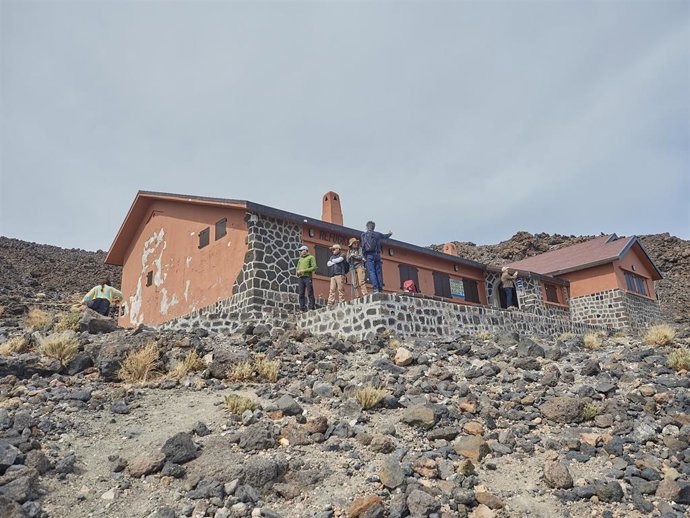 Archivo - Refugio de Altavista, situado en el Parque Nacional del Teide