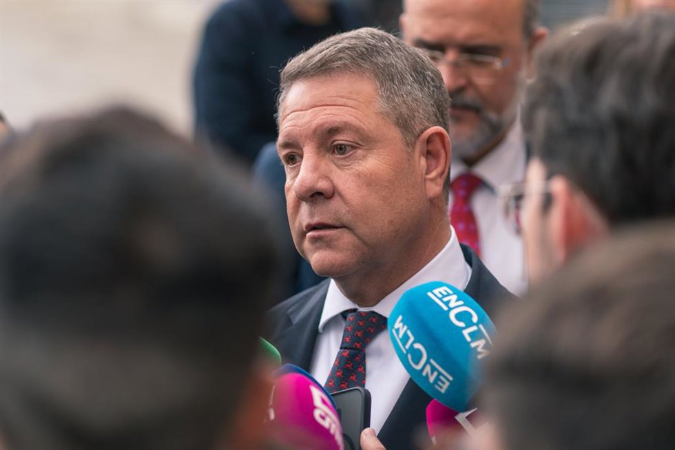 Archivo - El presidente de la Junta de Comunidades de Castilla-La Mancha, Emiliano García-Page, durante el Debate sobre el Estado de la Región, en las Cortes de Castilla-La Mancha, a 15 de octubre de 2024, en Toledo, Castilla-La Mancha (España). Page in