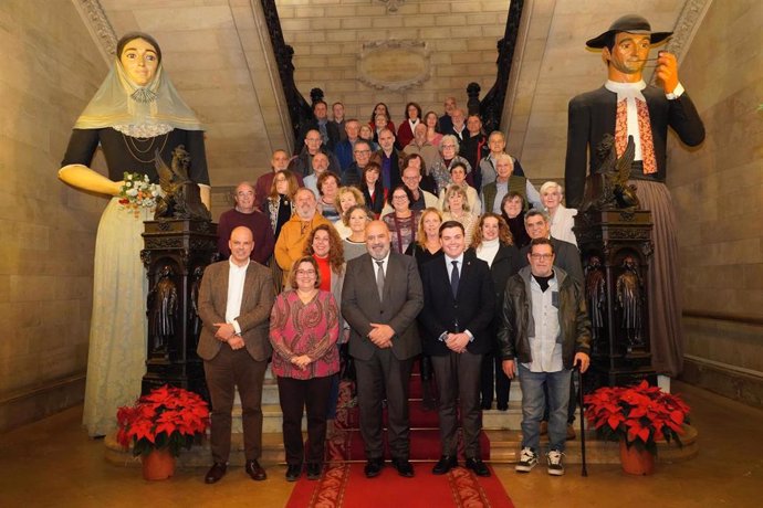 Homenaje del Ayuntamiento de Palma a 52 funcionarios y trabajadores jubilados este 2024.