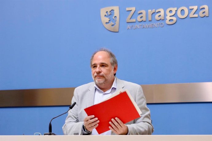 Archivo - El consejero municipal de Participación y Régimen Interior, Alfonso Mendoza.