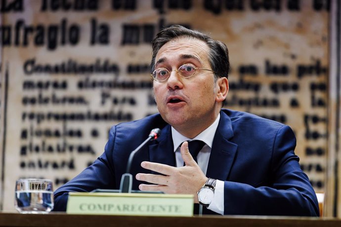 El ministro de Asuntos Exteriores, Unión Europea y Cooperación, José Manuel Albares, comparece en la Comisión de Asuntos Iberoamericanos, en el Senado, a 20 de diciembre de 2024, en Madrid (España). Durante su comparecencia, el ministro ha informado sobre